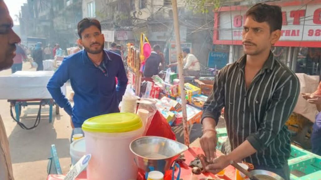 Delhi ka ‘masala sattu’, Mithai Pul ki dhoop mein milne wali asli thandak