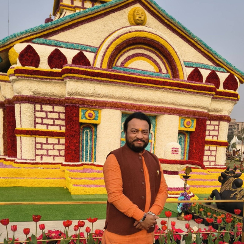 International Astrologer, Religious Leader Dr. Guruji Gautam Rishi with Rajnath Singh